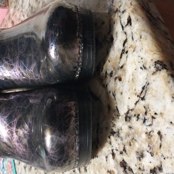 Dansko clog. Iridescent color. - Picture 5 of 7
